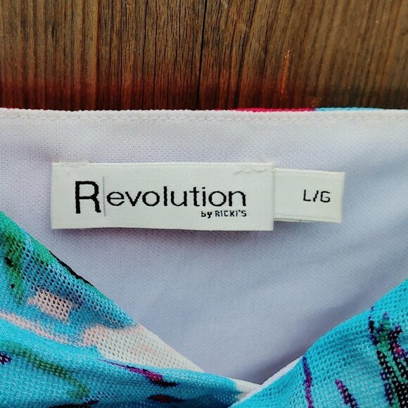 FLATTERING Ricki's Floral Blouse Women's Medium Sweet Heart Neck Line - Picture 2 of 5